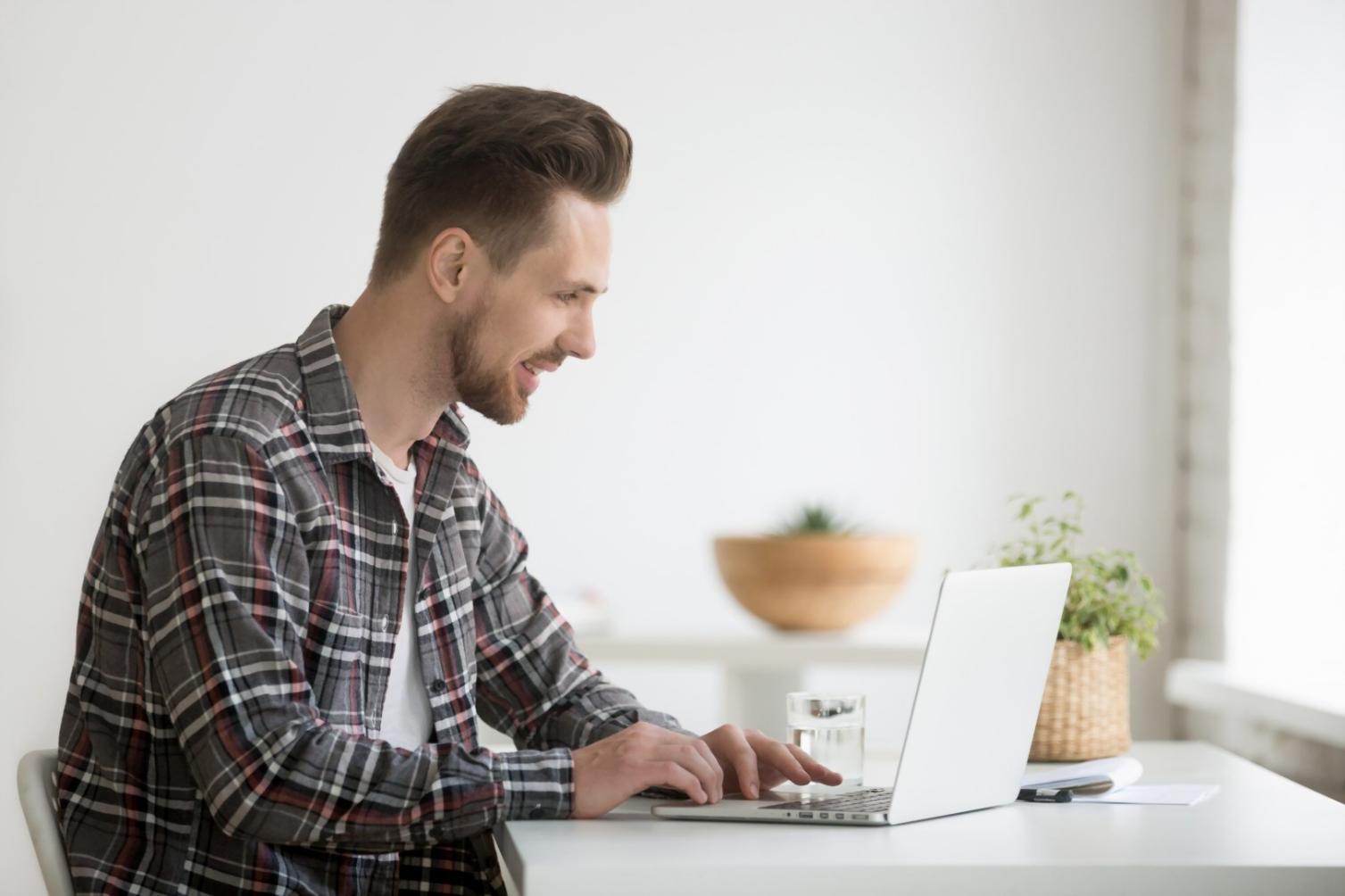 Modern classroom setup with dual monitors for hands-on testing practice